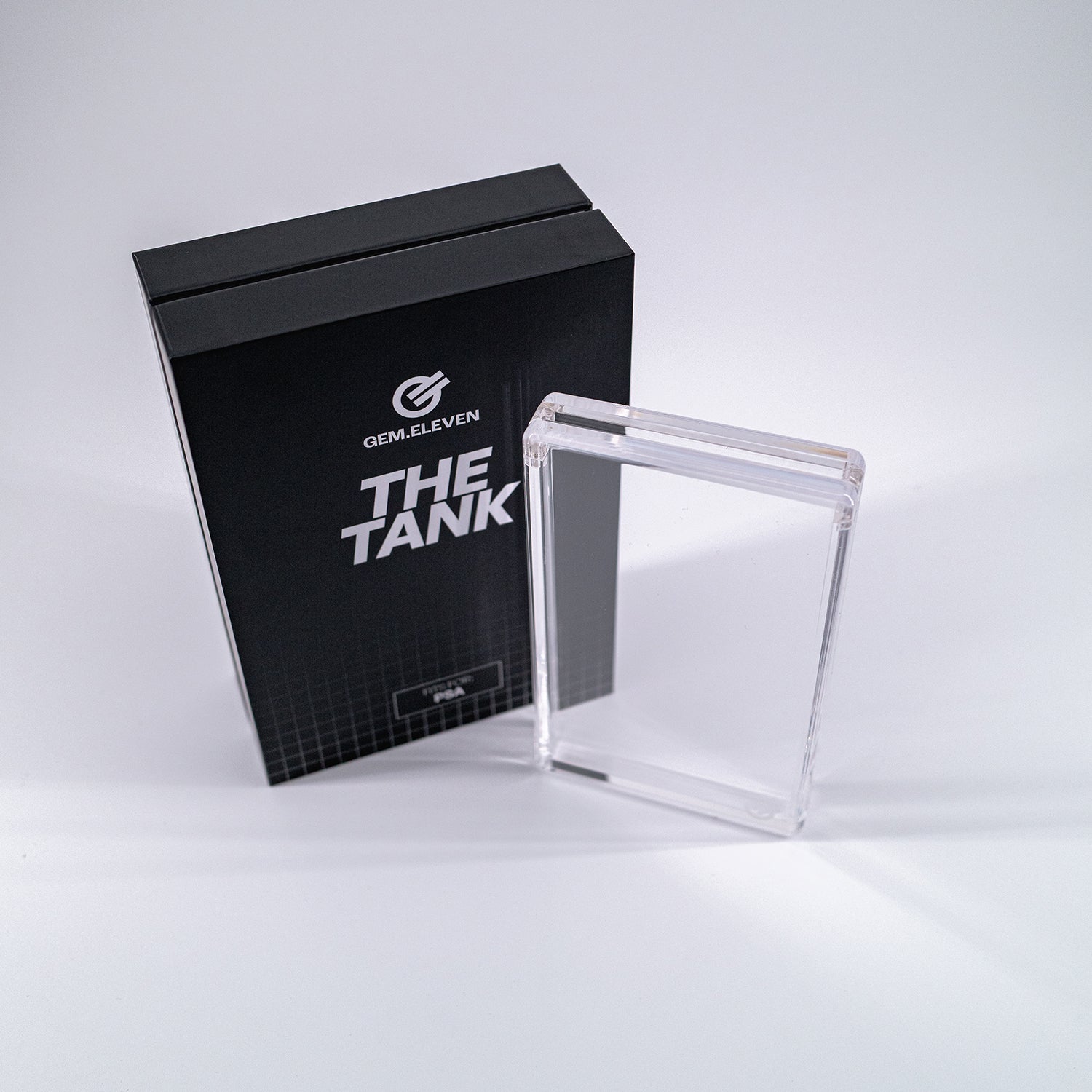 Gem.Eleven The Tank – Display Case für PSA, CGC & TAG Slabs